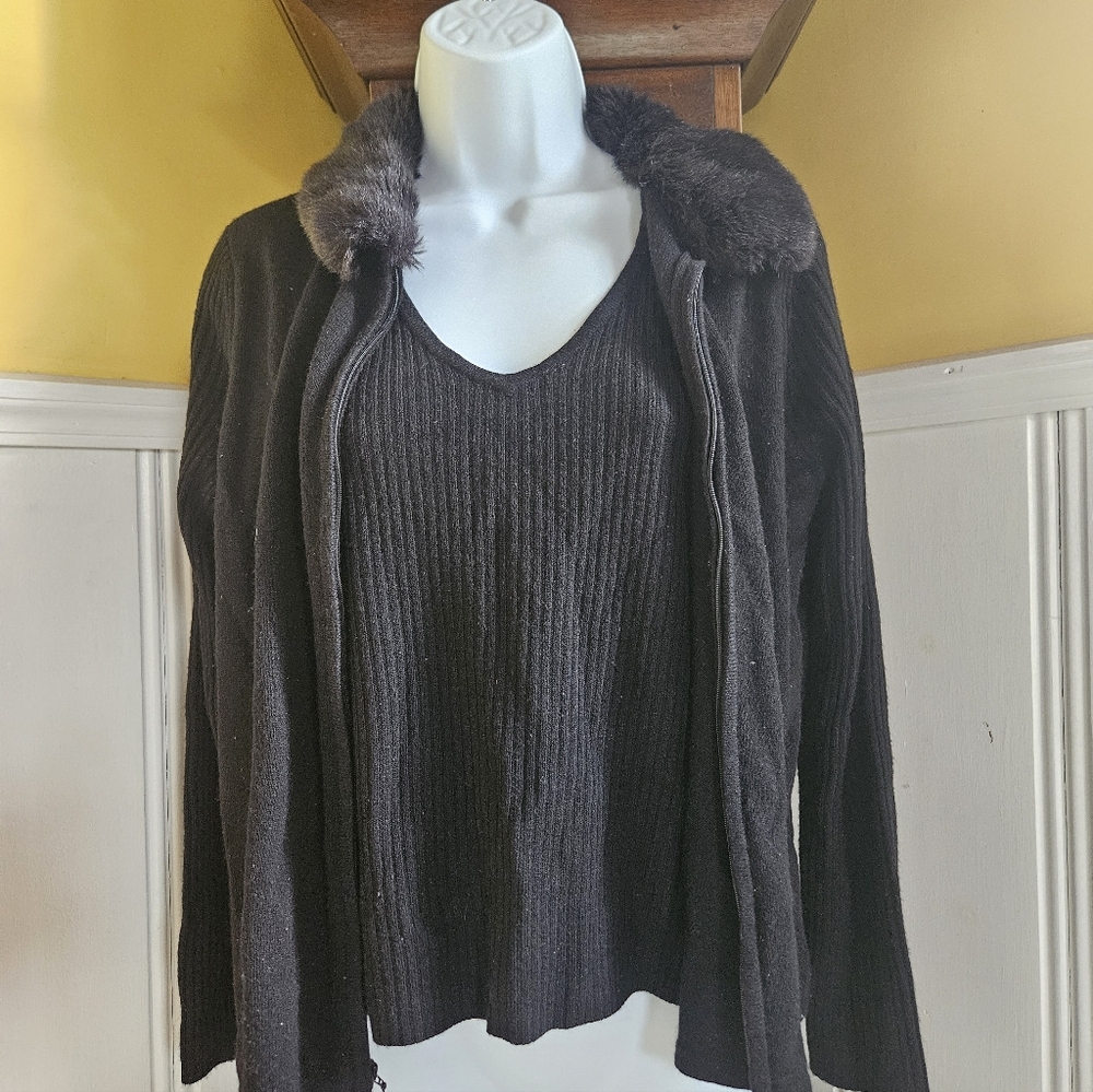 Unique Norton McNaughton Black Sweater Cardigan with Faux Fur Collar.size Small - Picture 5 of 8